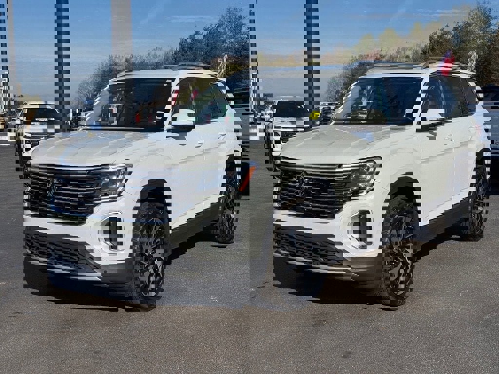 Used 2024 Volkswagen Atlas SEL image 7