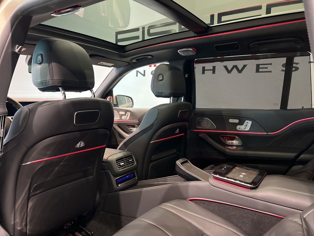 Used 2021 Mercedes-Benz Maybach GLS 600 4MATIC image 39