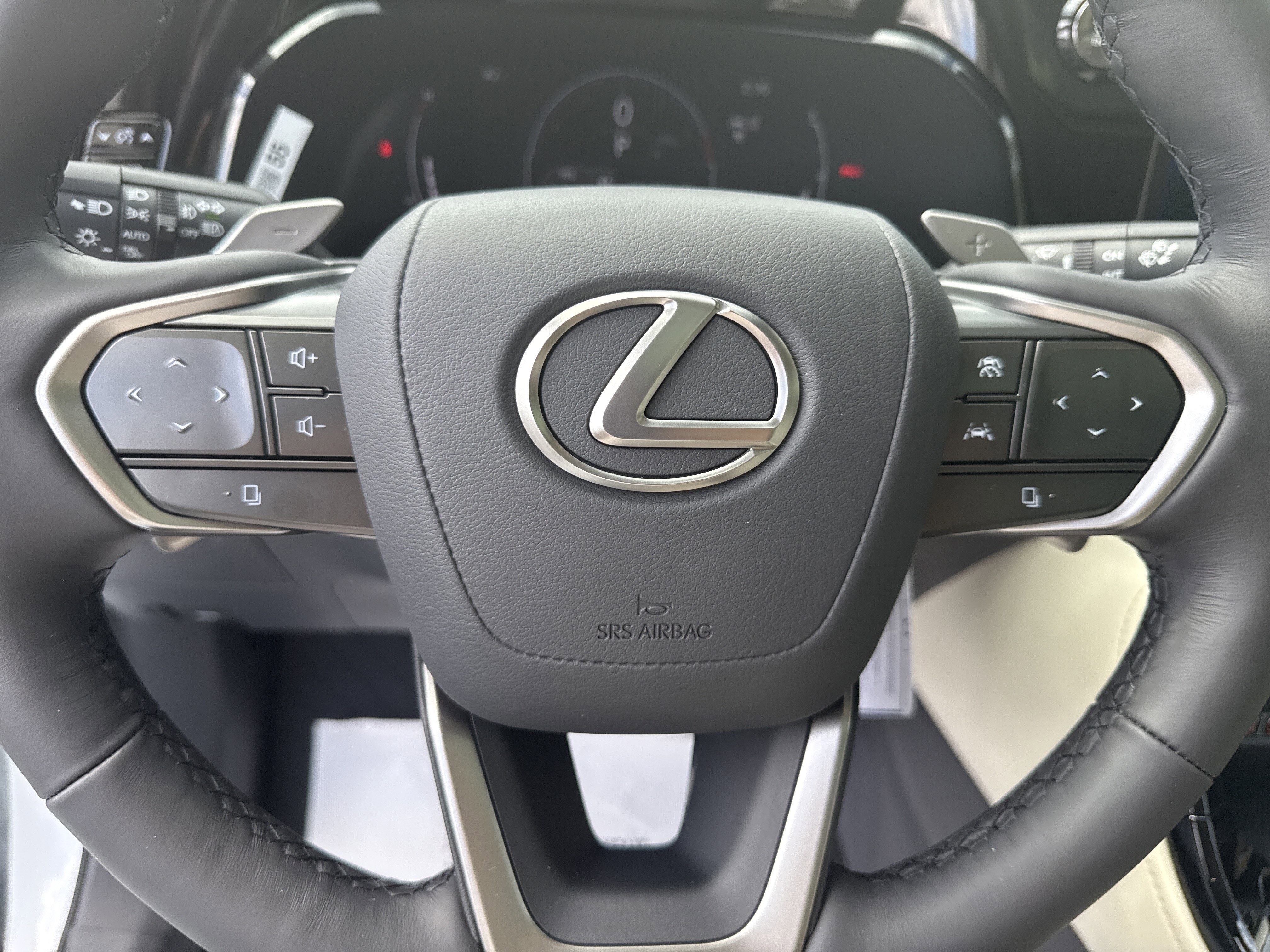 Used 2026 Lexus NX 350 AWD w/ Luxury Package image 18