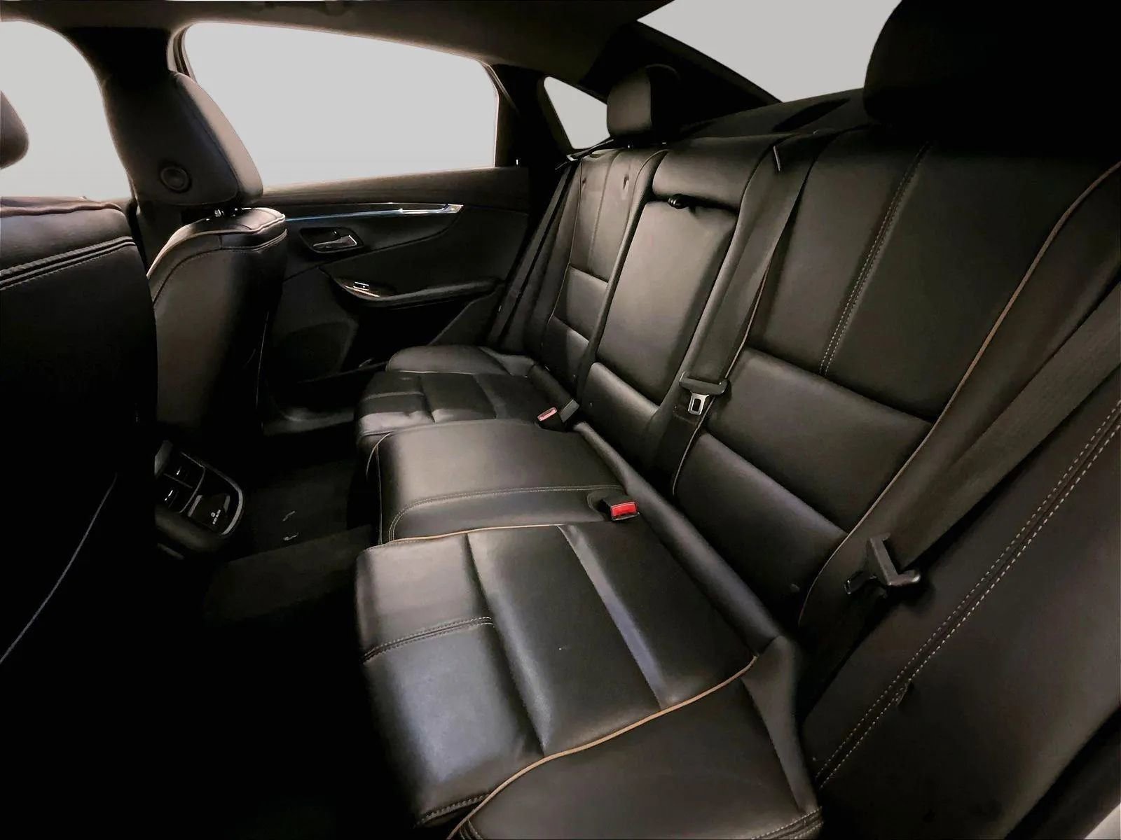 Used 2015 Chevrolet Impala LTZ image 26