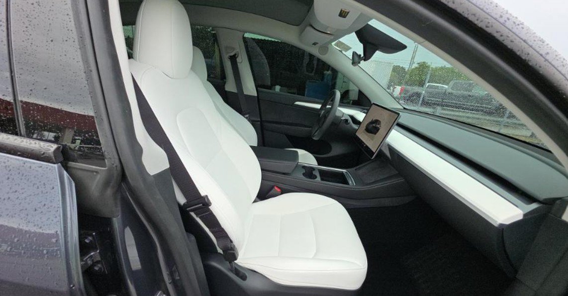 Used 2023 Tesla Model Y Performance AWD/4WD image 5
