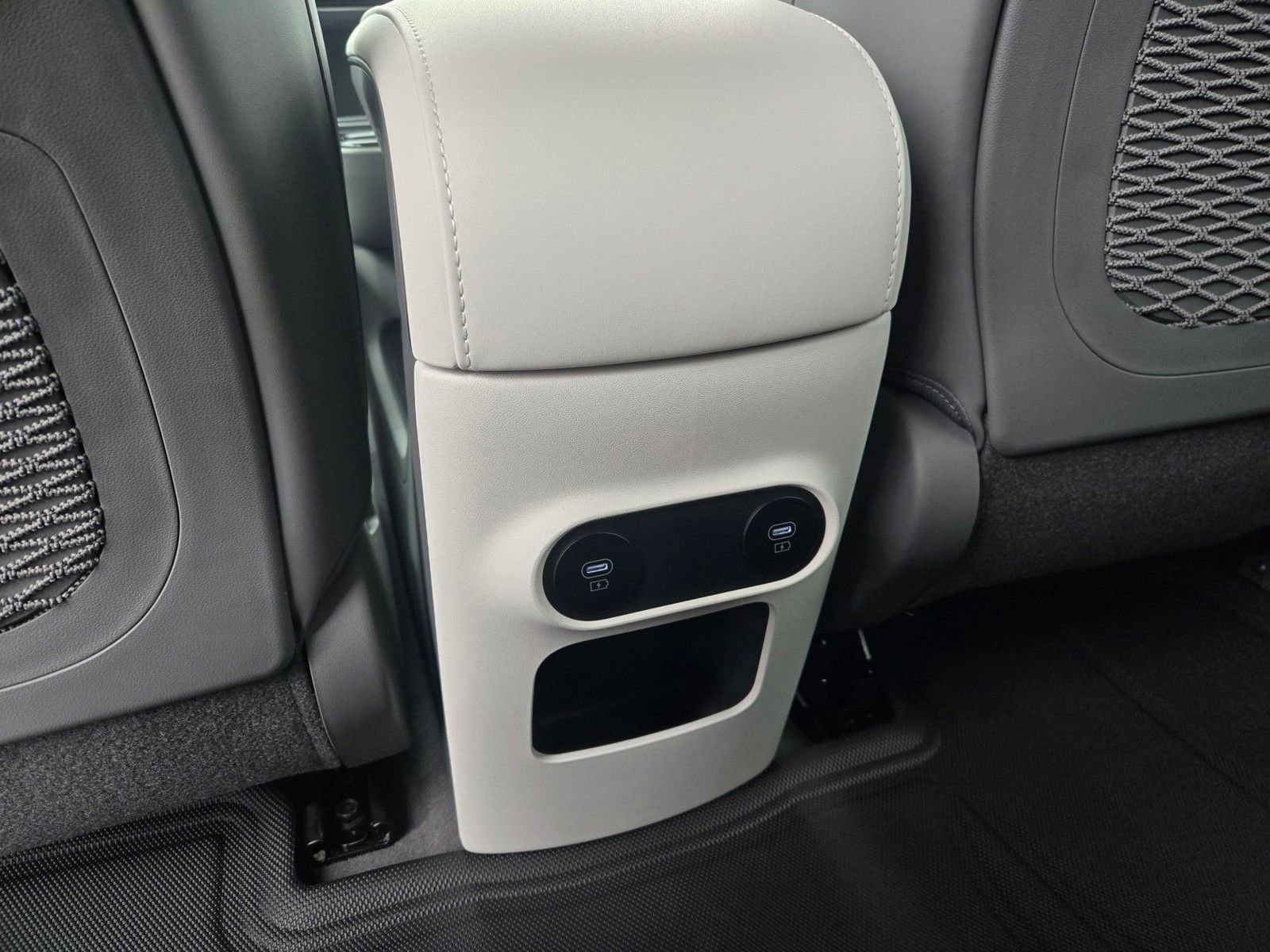 Used 2026 Hyundai Ioniq 5 SEL RWD image 11