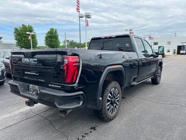 Used 2024 GMC Sierra 3500 Denali Ultimate AWD/4WD image 5