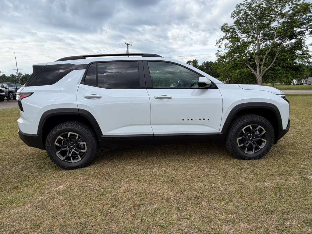 New 2026 Chevrolet Equinox ACTIV FWD image 2
