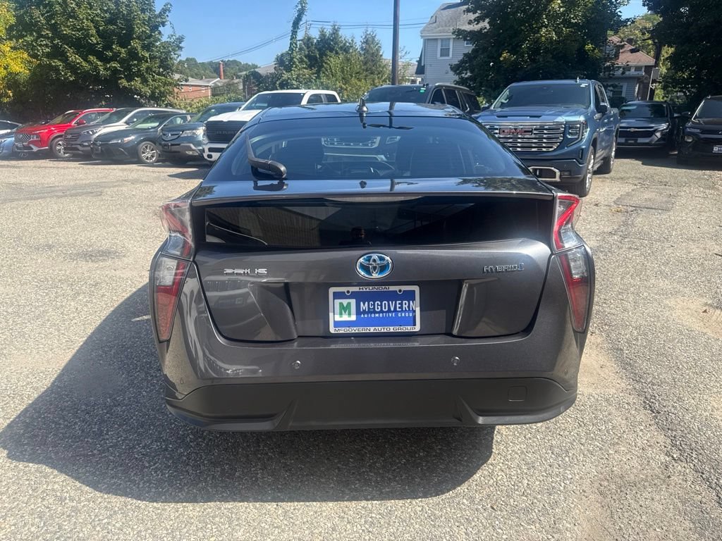 Used 2018 Toyota Prius Four Touring w/ Premium Convenience Package FWD image 5