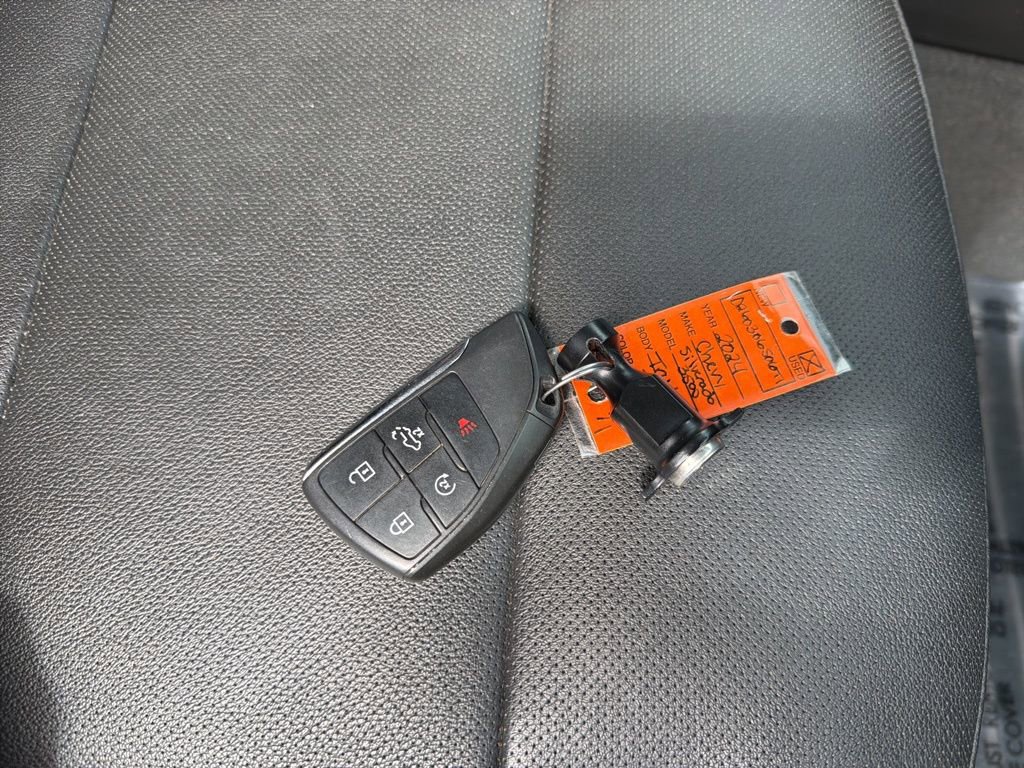 Used 2024 Chevrolet Silverado 3500 LTZ w/ LTZ Plus Package image 35