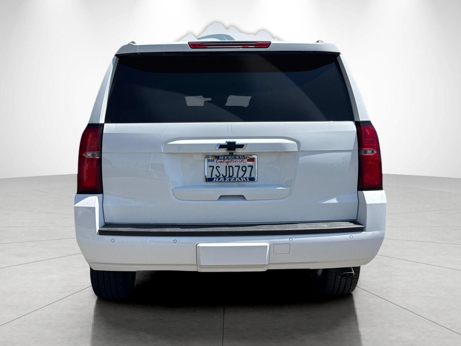 Used 2016 Chevrolet Suburban LT w/ Luxury Package RWD image 4