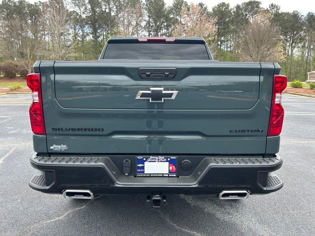 New 2026 Chevrolet Silverado 1500 Custom Trail Boss w/ LPO, Dark Essentials Package image 18
