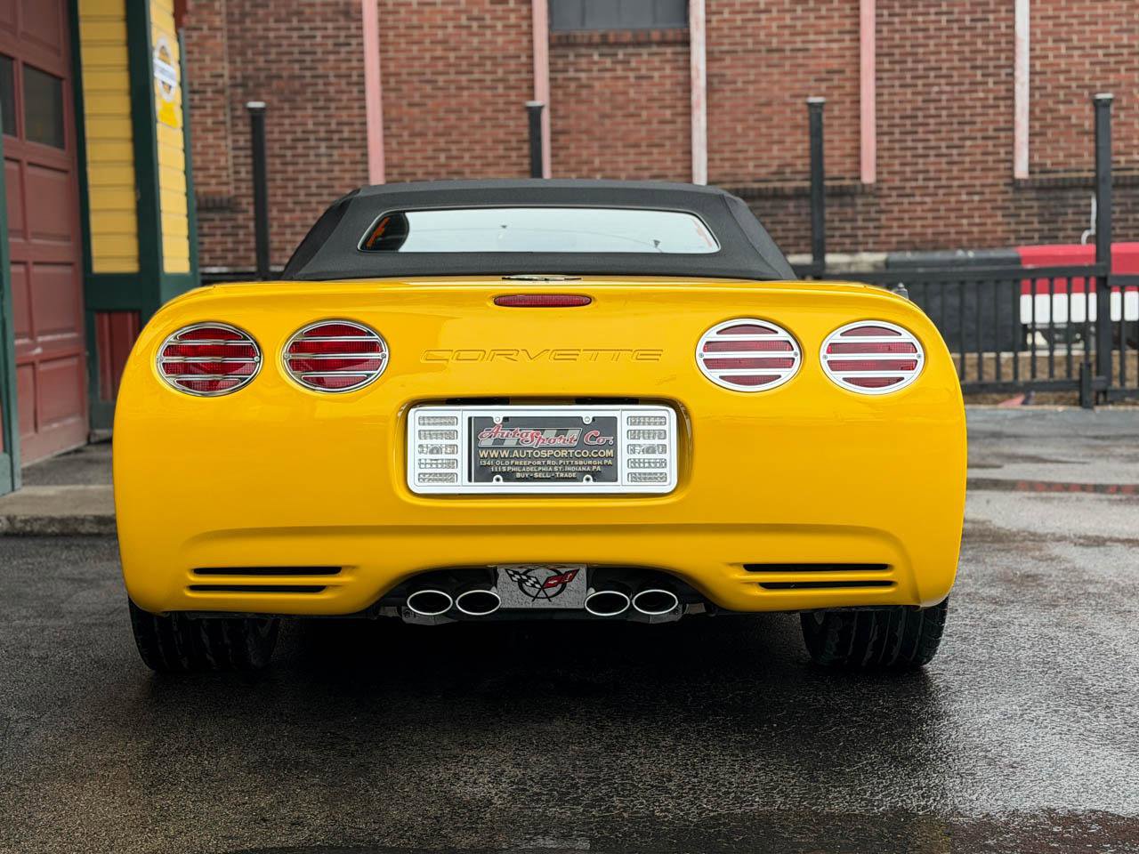 Used 2003 Chevrolet Corvette Convertible w/ Preferred Equipment Group1 RWD image 6