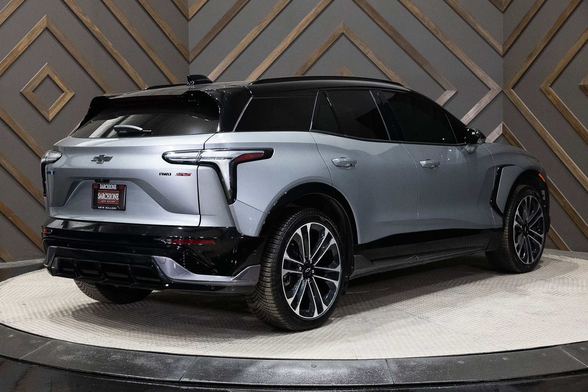 Used 2025 Chevrolet Blazer EV SS image 3