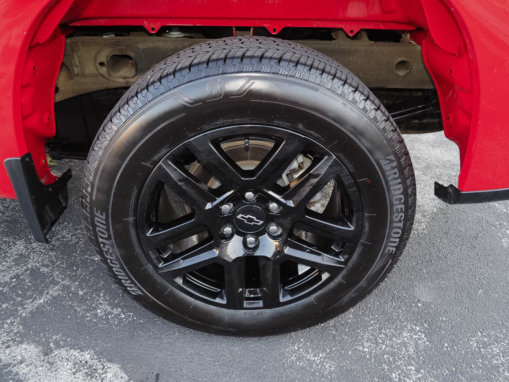 Certified 2024 Chevrolet Silverado 1500 Custom w/ LPO, Dark Essentials Package AWD/4WD image 34