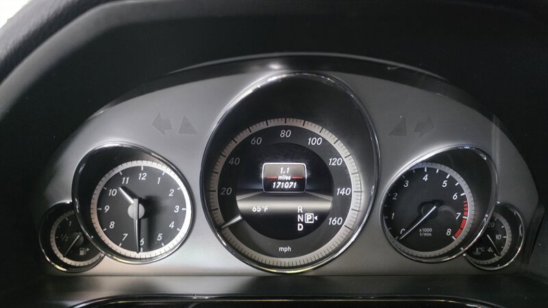 Used 2013 Mercedes-Benz E 350 4MATIC Sedan image 12