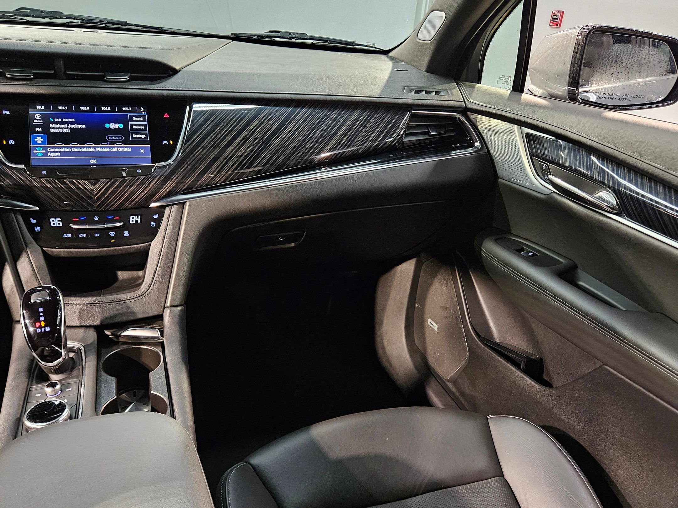 Used 2025 Cadillac XT6 Premium Luxury image 11