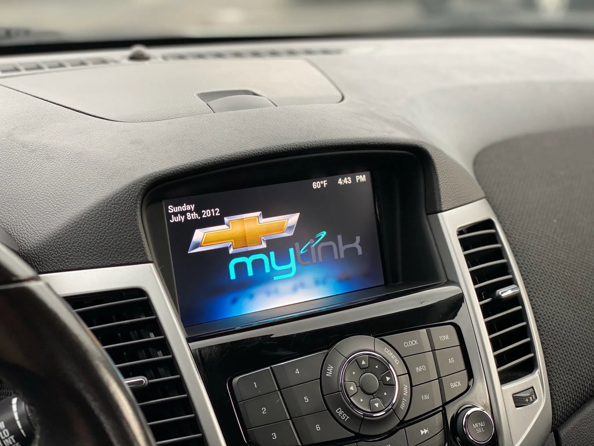 Used 2013 Chevrolet Cruze Eco image 26