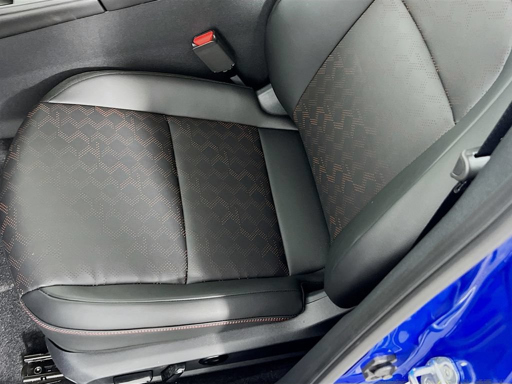 New 2026 Nissan Sentra SR w/ SR Premium Package FWD image 18