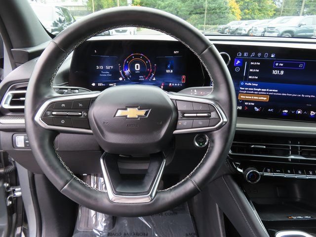 Used 2025 Chevrolet Traverse LT AWD/4WD image 15