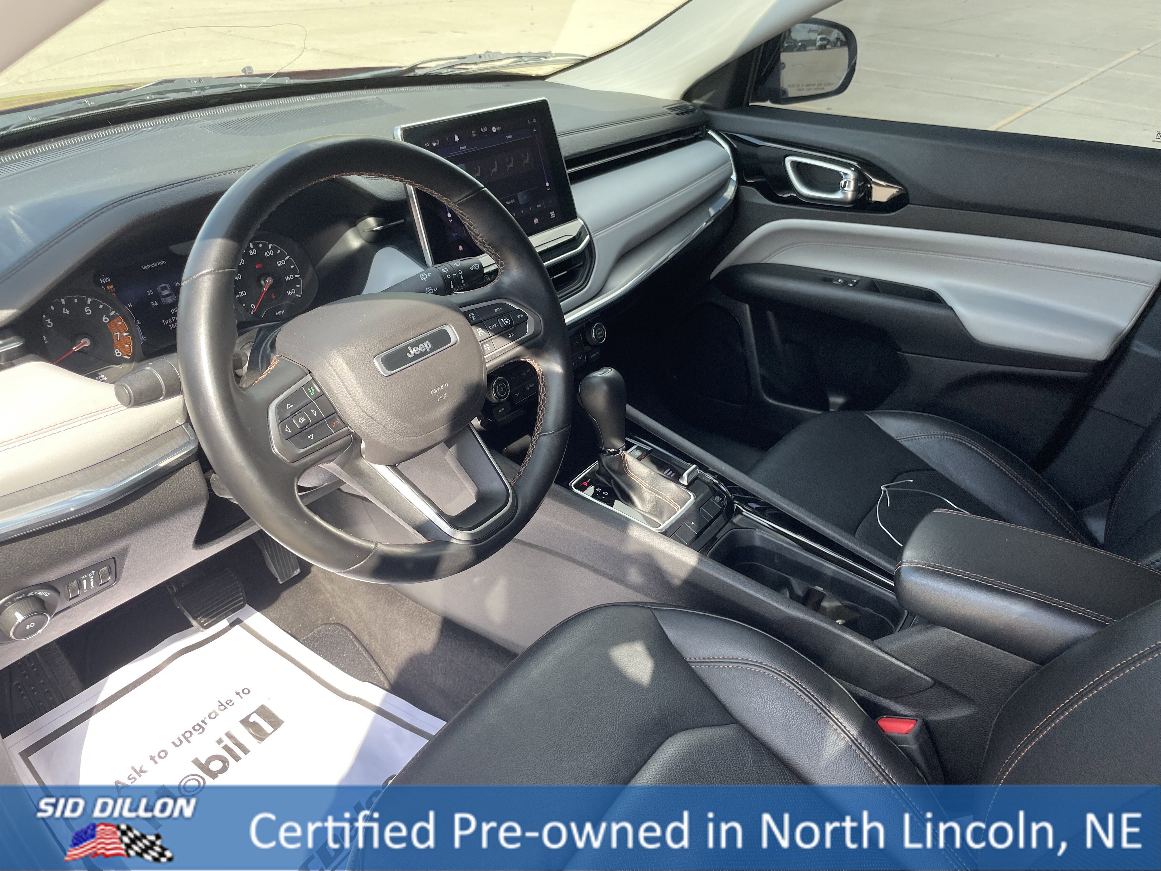 Used 2022 Jeep Compass Limited image 17