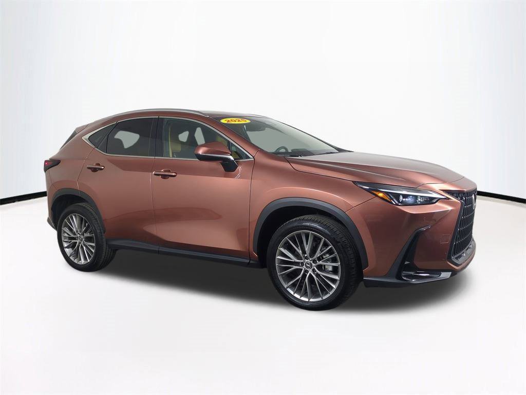 Used 2025 Lexus NX 350h AWD w/ Premium Package image 2