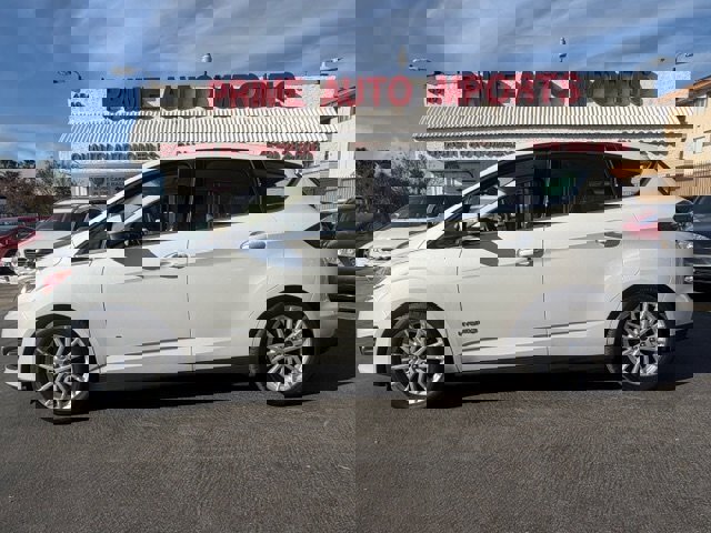 Used 2015 Ford C-MAX SEL w/ Equipment Group 302A image 1