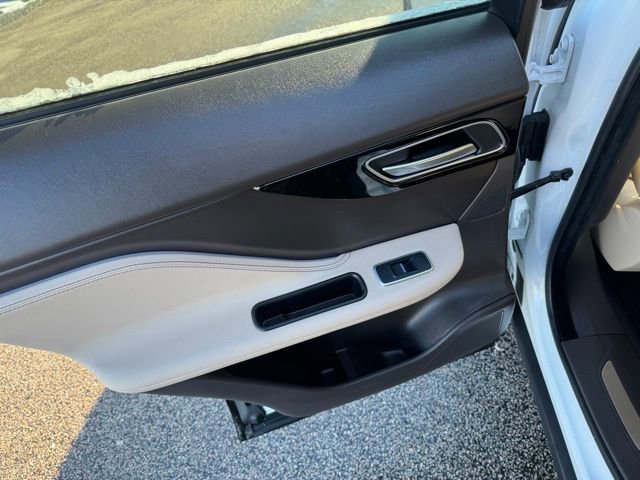 Used 2019 Jaguar F-PACE Prestige image 34
