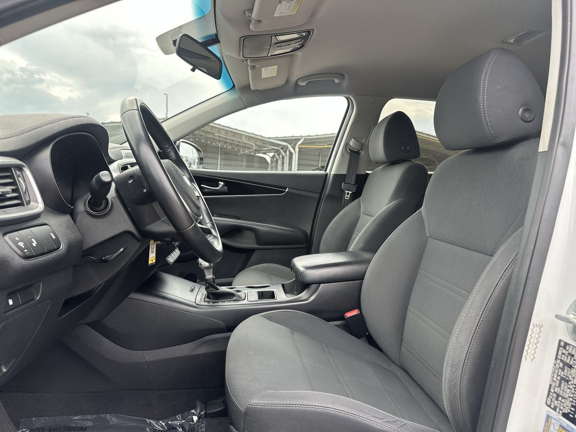 Used 2020 Kia Sorento LX w/ LX I4 Convenience Package FWD image 13