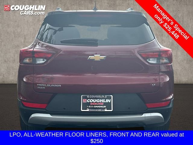Used 2025 Chevrolet TrailBlazer LT w/ Convenience Package image 5