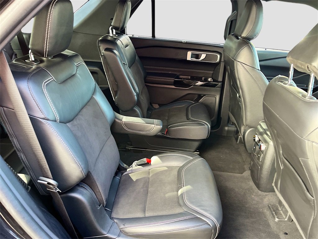 Used 2022 Ford Explorer ST image 27