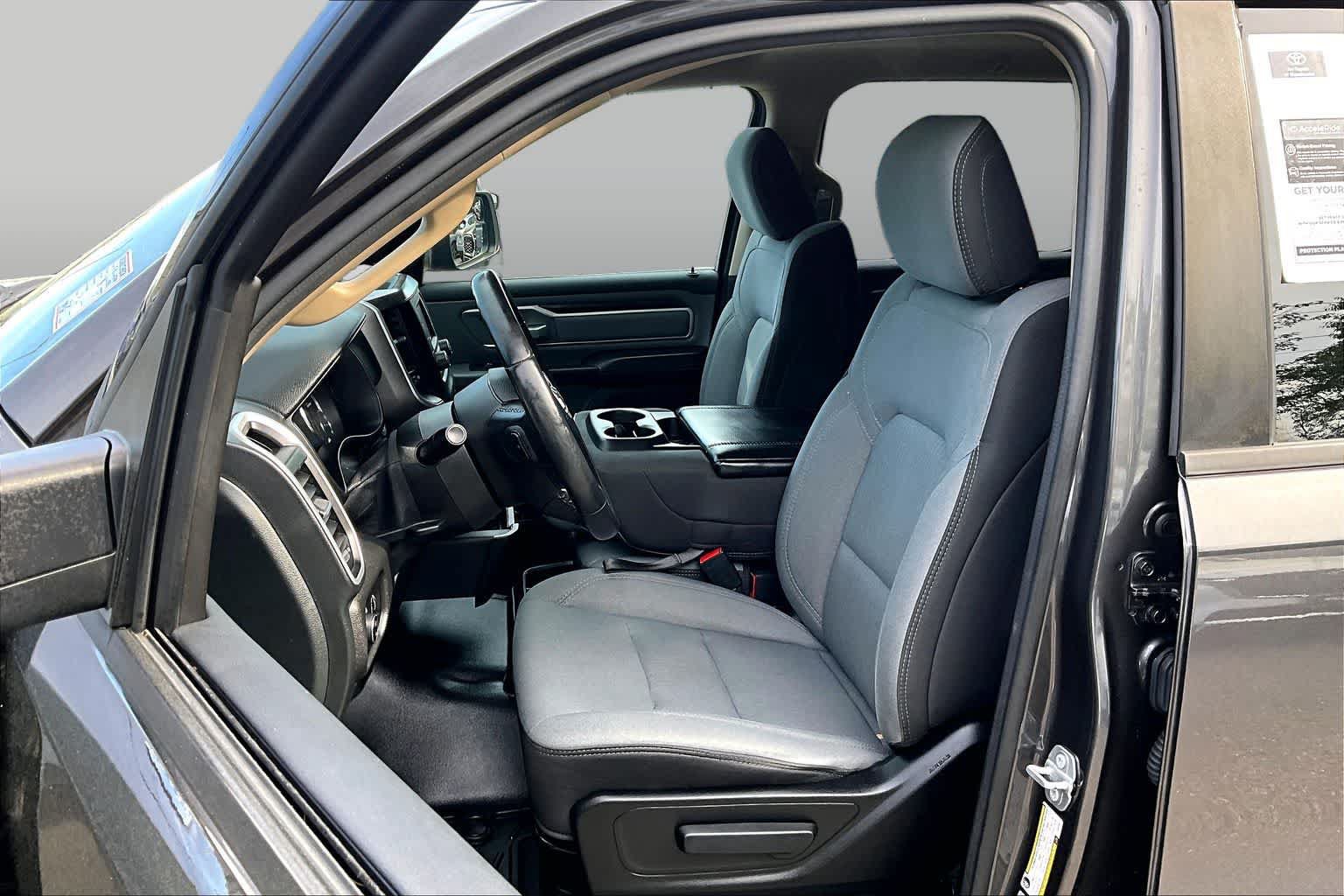 Used 2020 RAM 1500 Big Horn AWD/4WD image 9