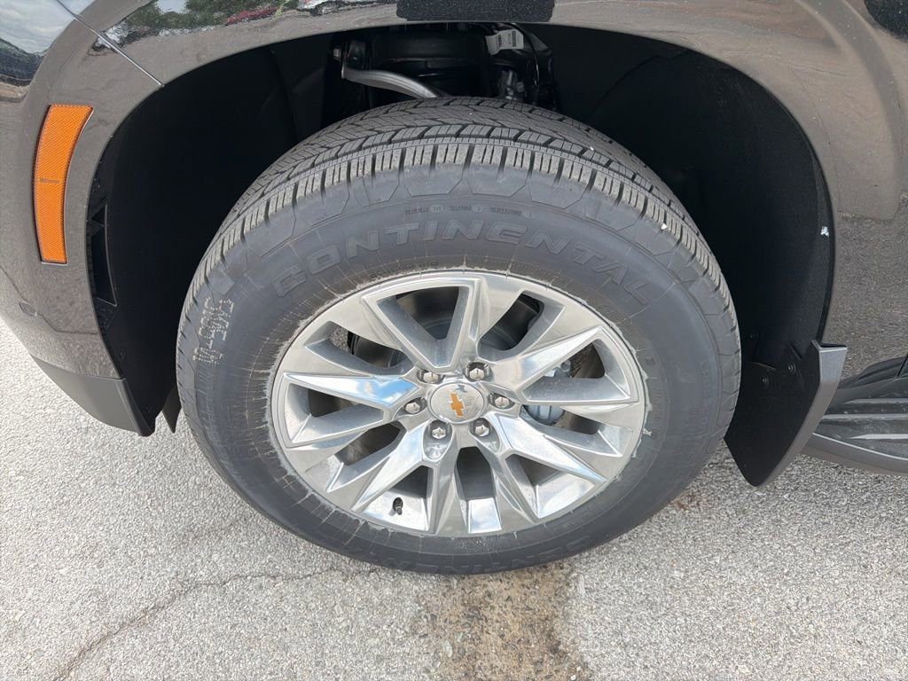 New 2026 Chevrolet Suburban Premier AWD/4WD image 7