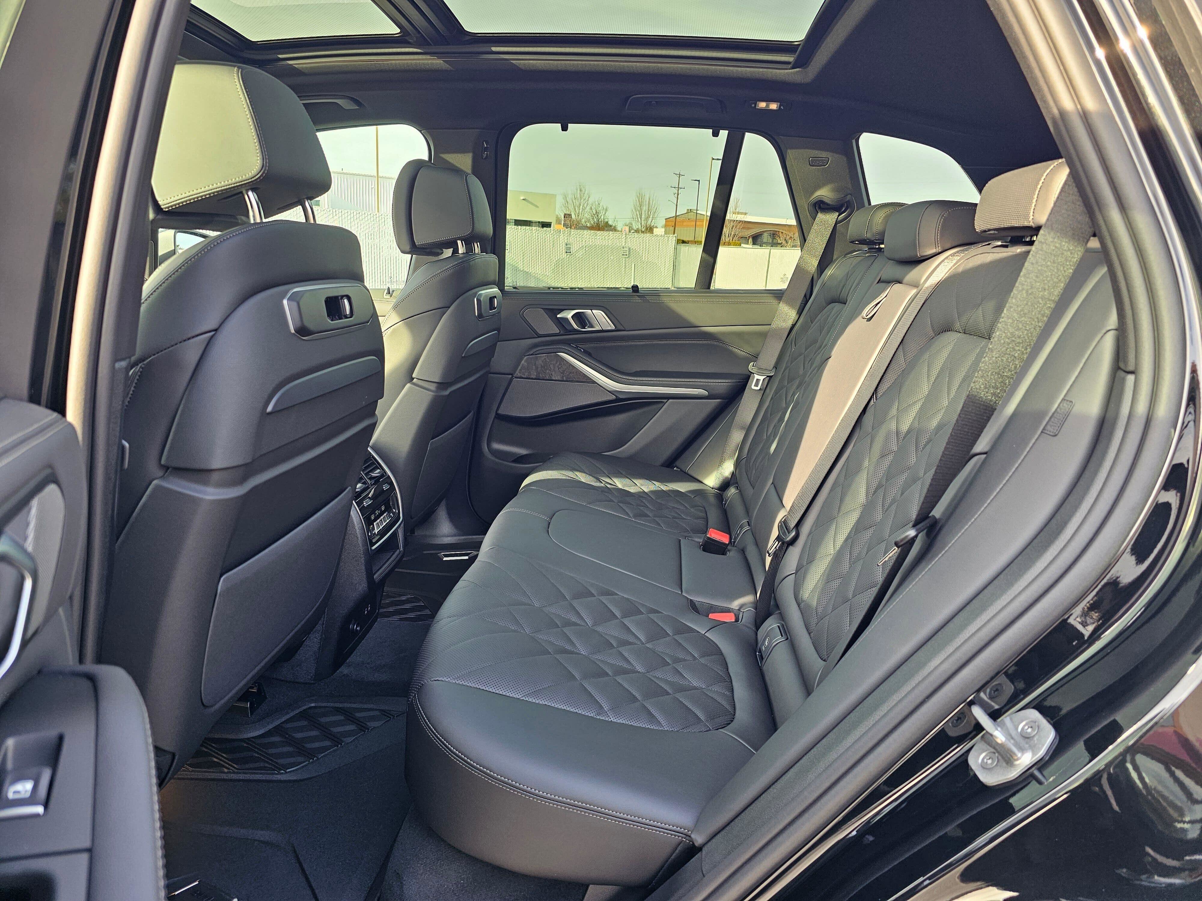 New 2026 BMW X5 xDrive40i w/ Executive Package image 14