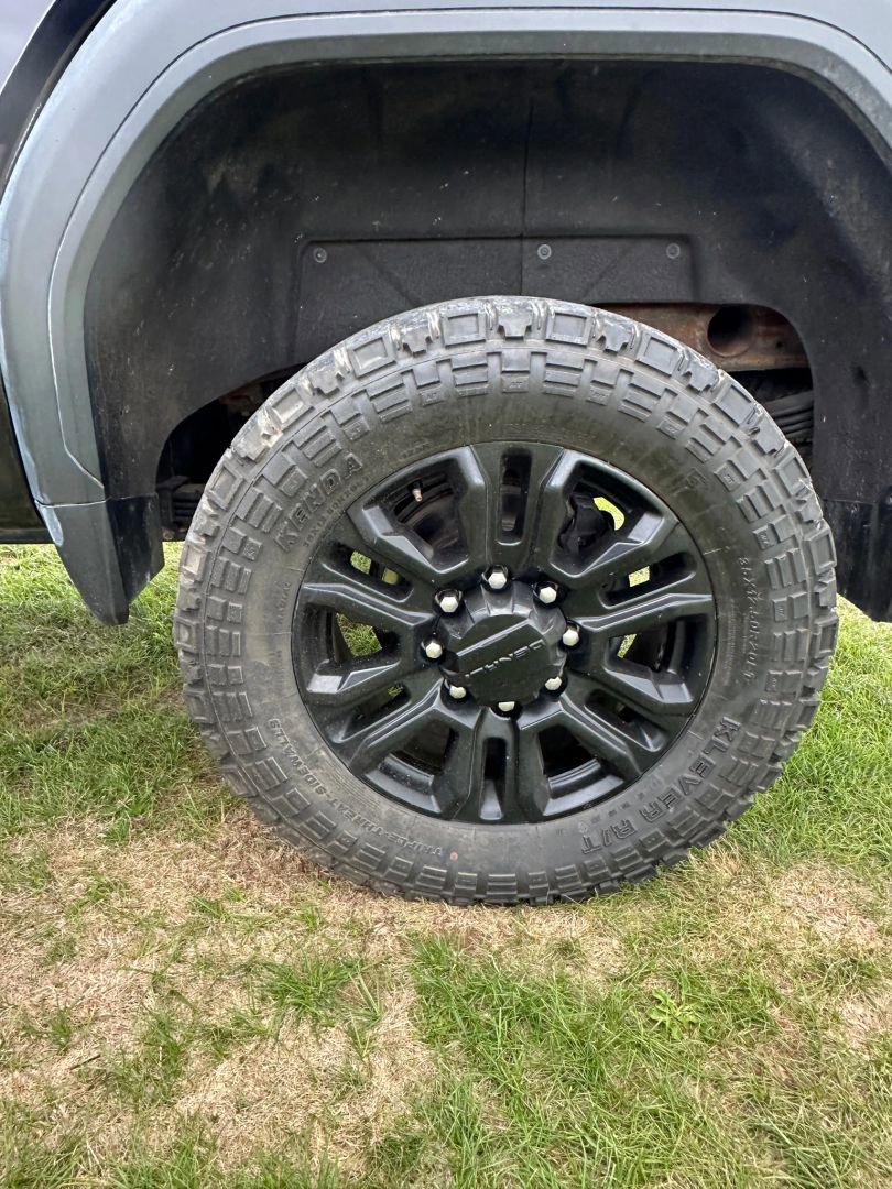 Used 2021 GMC Sierra 2500 Denali w/ Denali Black Diamond Edition image 32