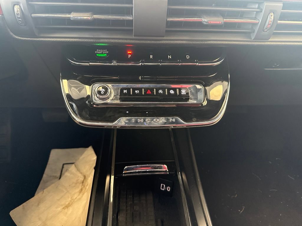 Certified 2025 Lincoln Corsair Reserve AWD/4WD image 19