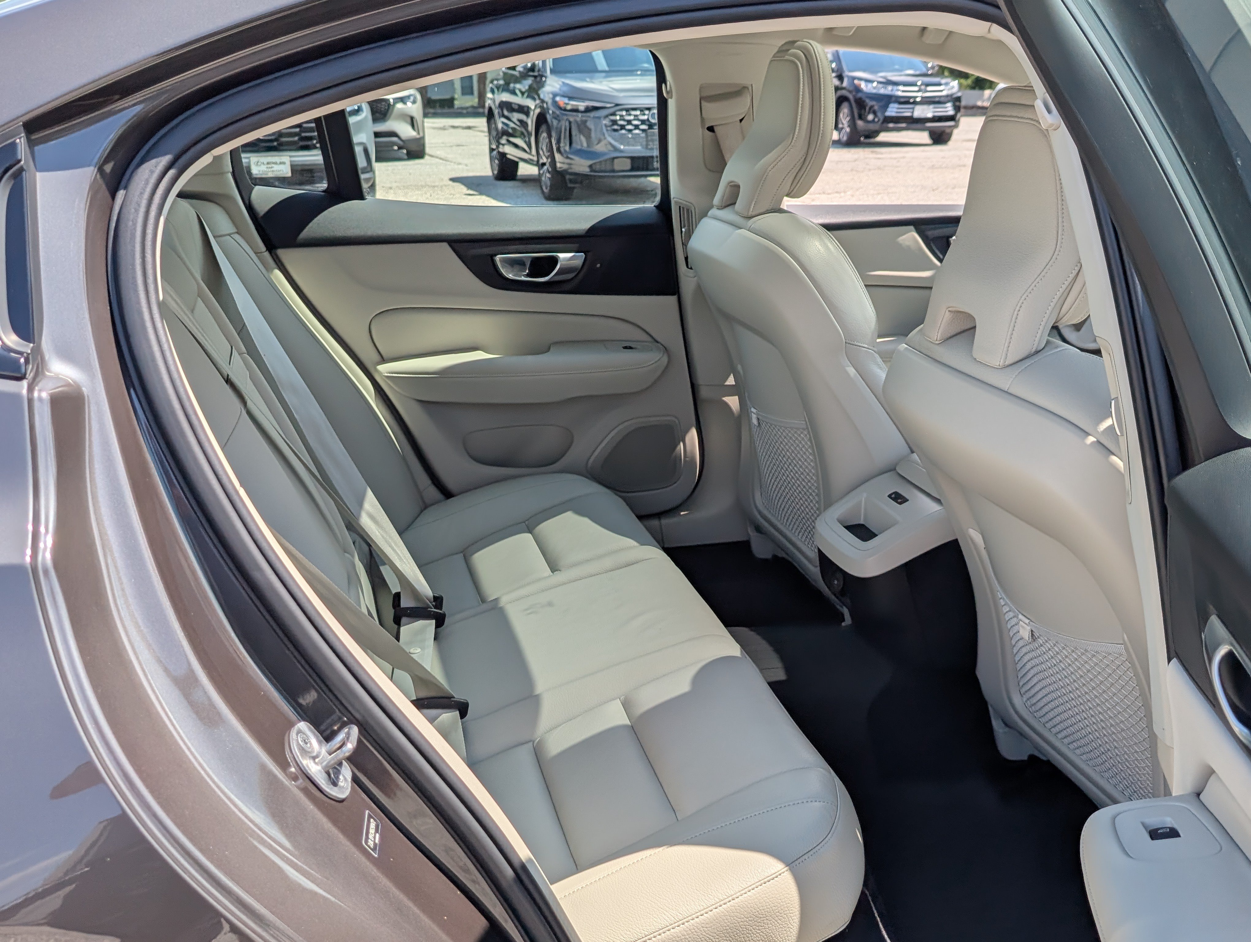 Used 2024 Volvo S60 B5 Core w/ Climate Package FWD image 12
