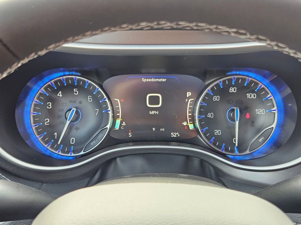 New 2026 Chrysler Pacifica Select image 26