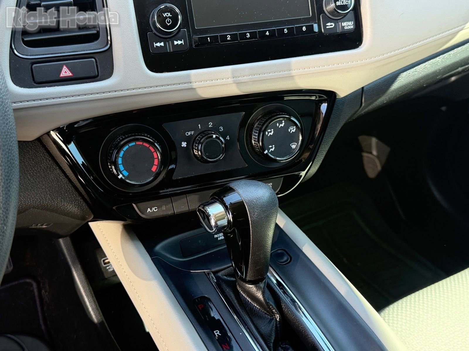 Used 2022 Honda HR-V LX image 11