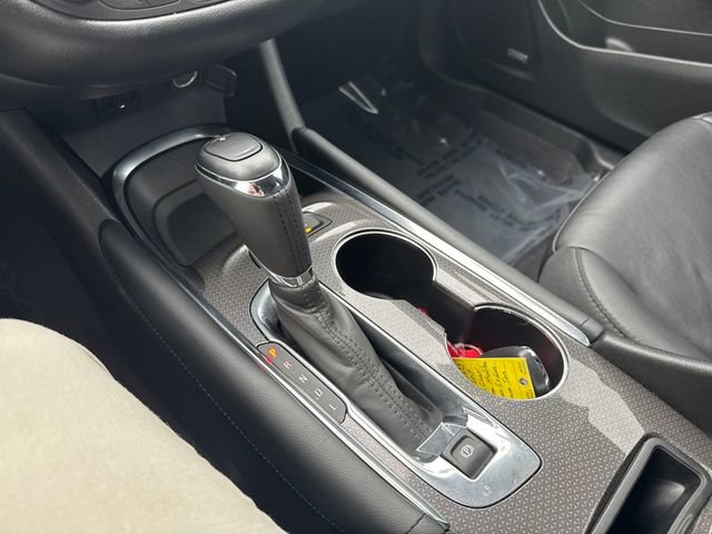 Used 2017 Chevrolet Malibu Hybrid w/ Leather Package image 24