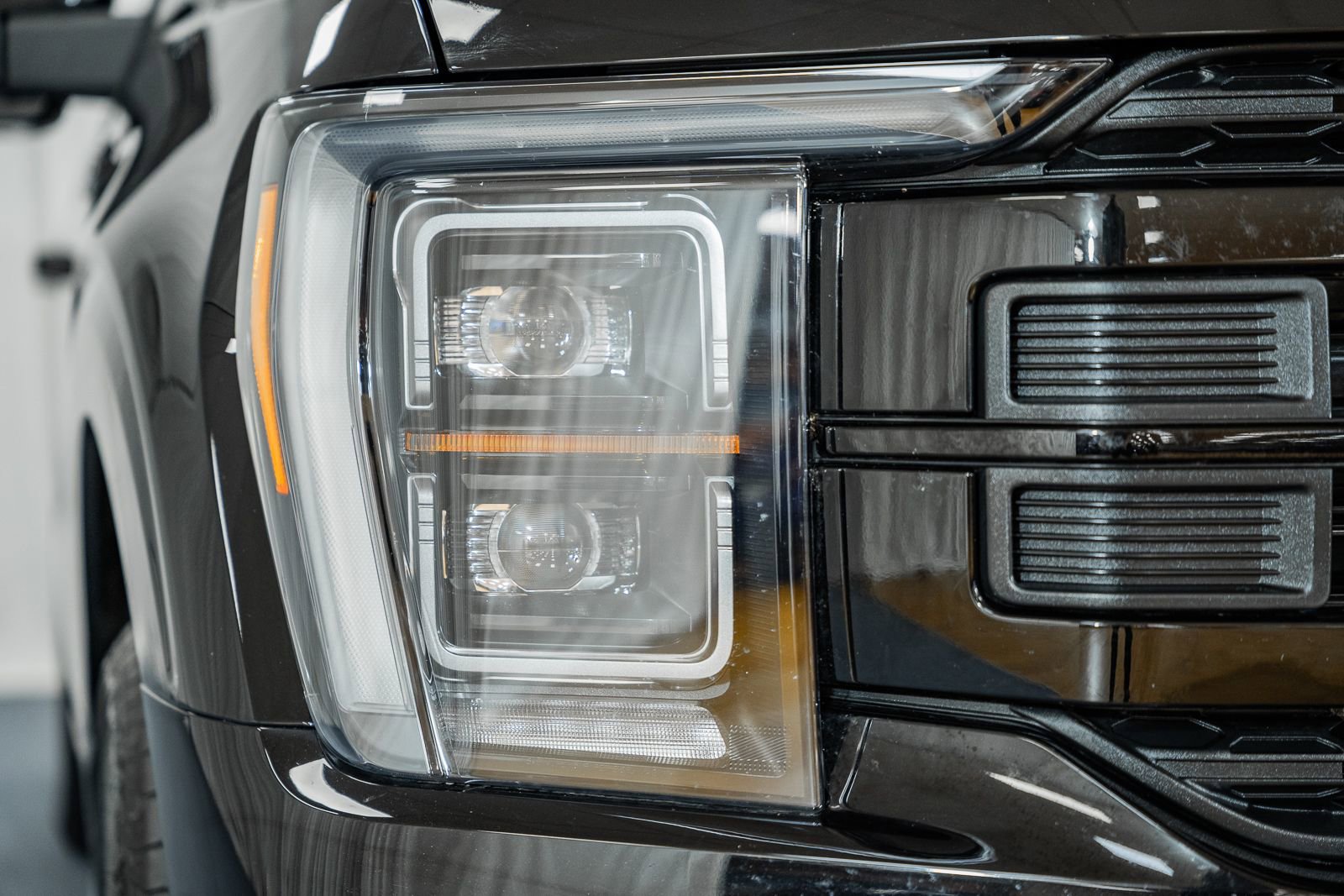 Certified 2023 Ford F150 Lariat w/ Equipment Group 502A High image 9