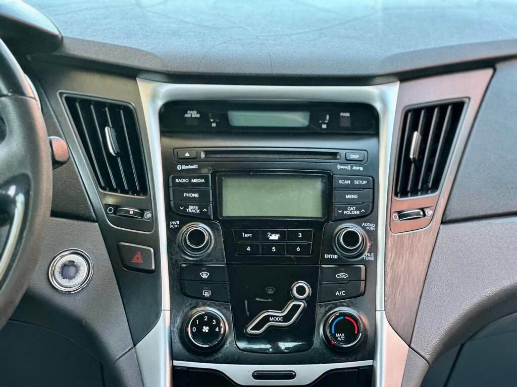 Used 2012 Hyundai Sonata SE FWD image 14