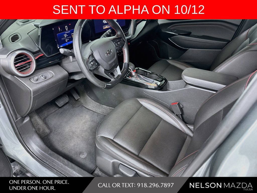 Used 2024 Chevrolet Trax RS w/ Driver Confidence Package FWD image 16