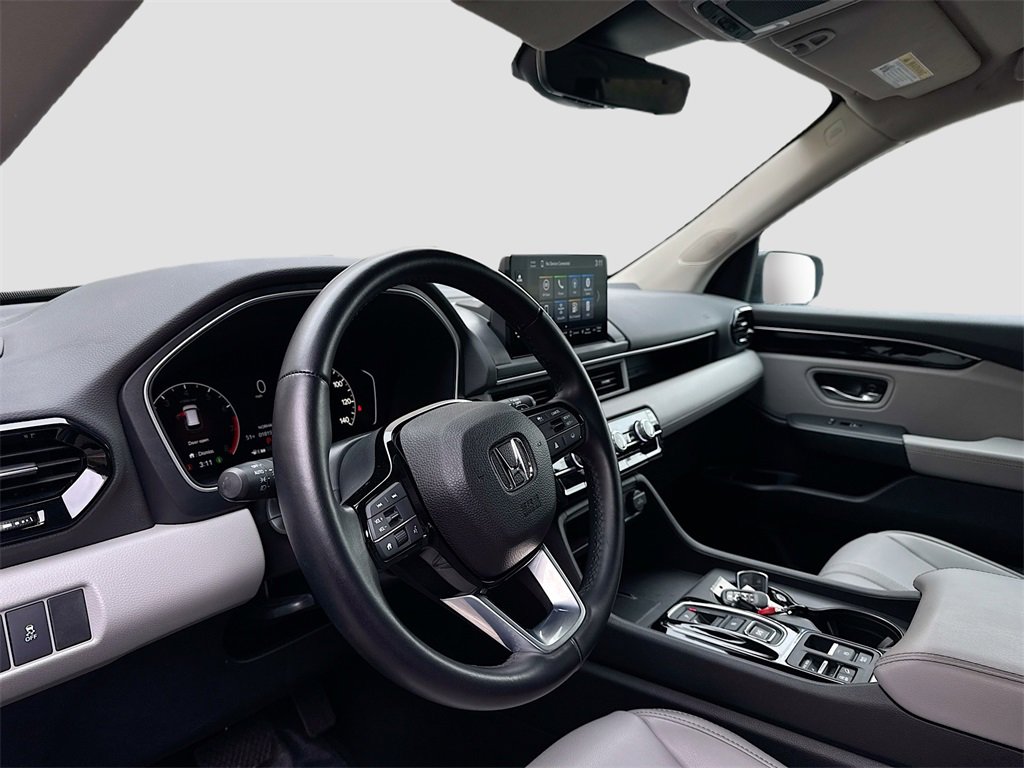 Used 2024 Honda Pilot EX-L image 9