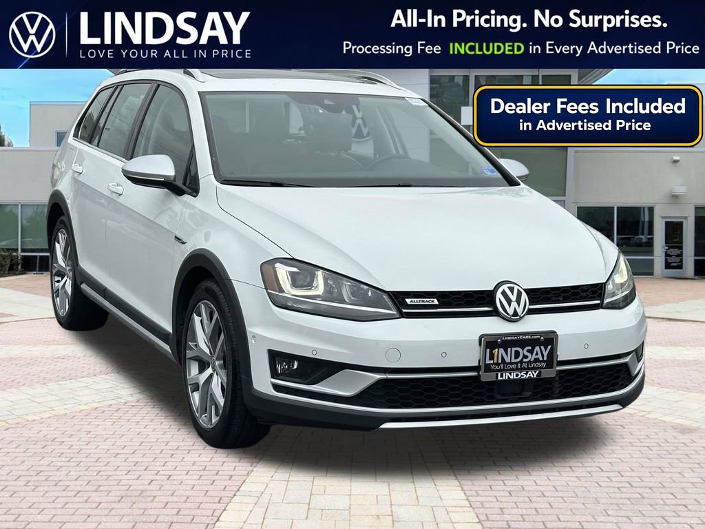 Used 2017 Volkswagen Golf Alltrack AWD/4WD image 1