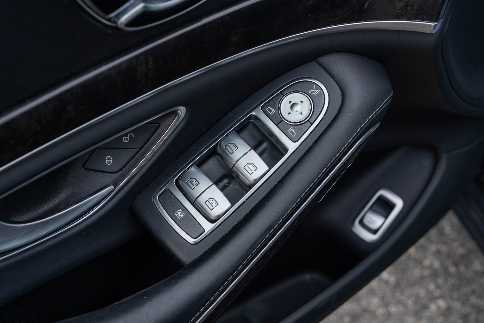 Used 2019 Mercedes-Benz S 560 S 560 image 15