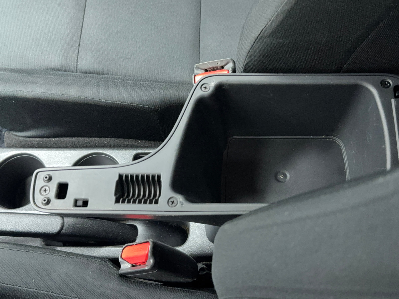 Used 2023 Nissan Kicks S FWD image 31