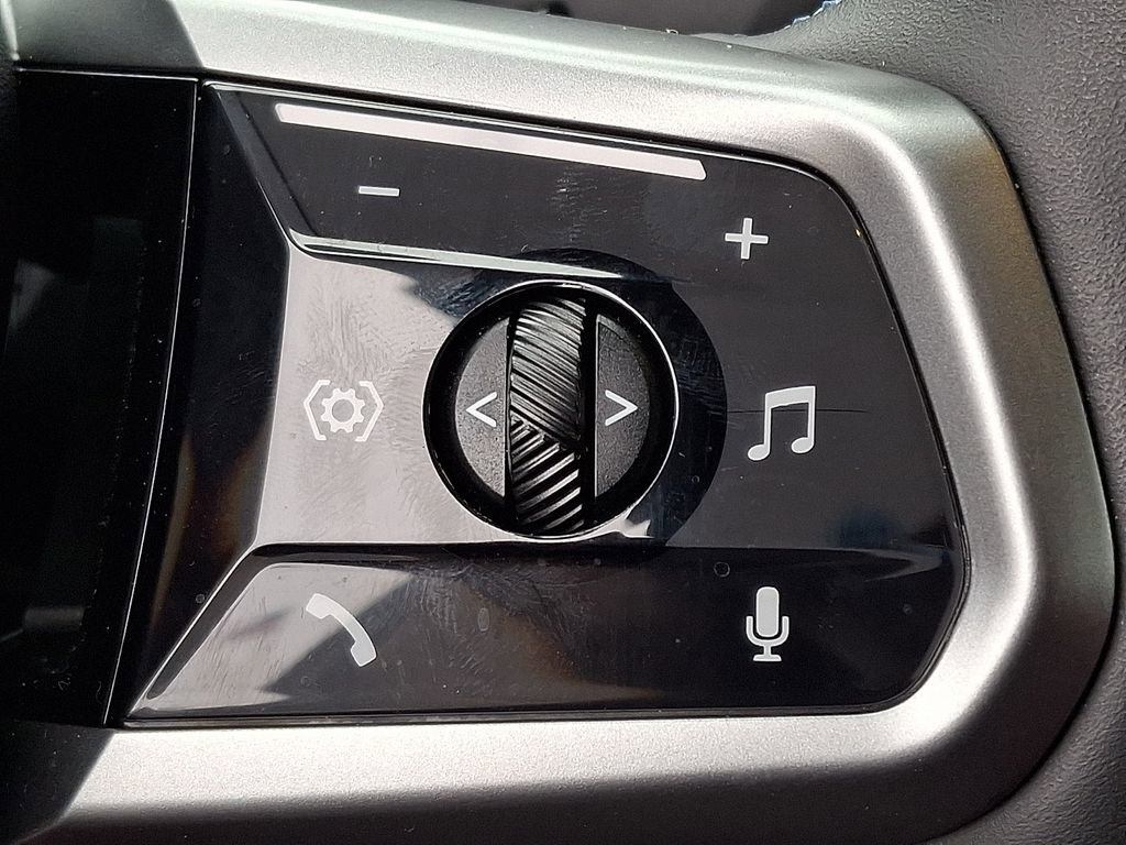 Certified 2025 BMW i5 M60 w/ Executive Package image 22