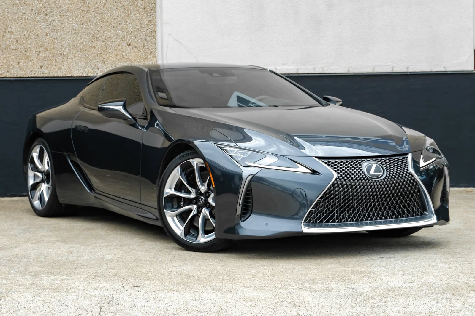 Used 2018 Lexus LC 500 Coupe w/ Sport Package RWD image 6
