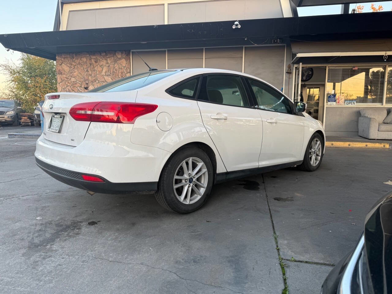 Used 2018 Ford Focus SE image 7