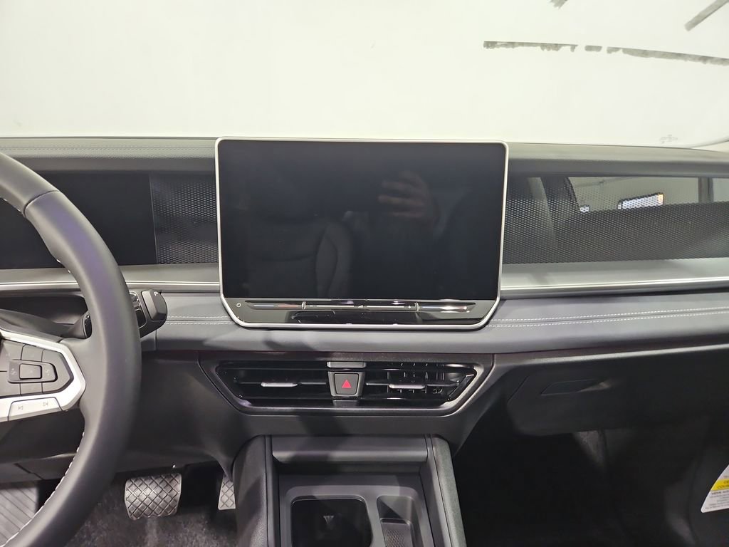 New 2026 Volkswagen Tiguan SE image 18