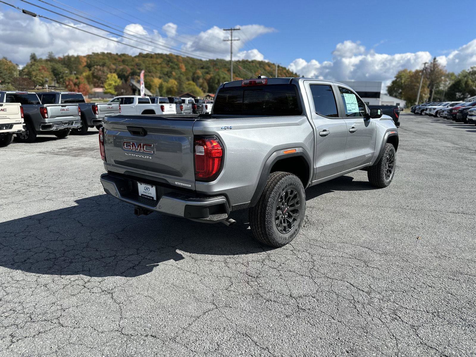 New 2026 GMC Canyon Elevation w/ Convenience Package image 5