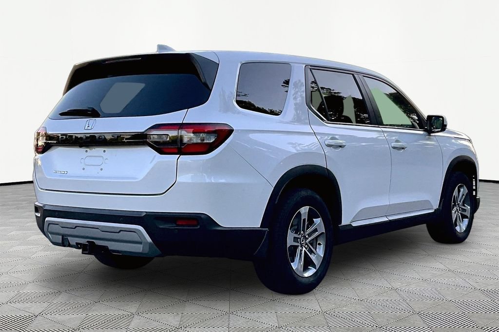 Certified 2023 Honda Pilot EX-L image 6