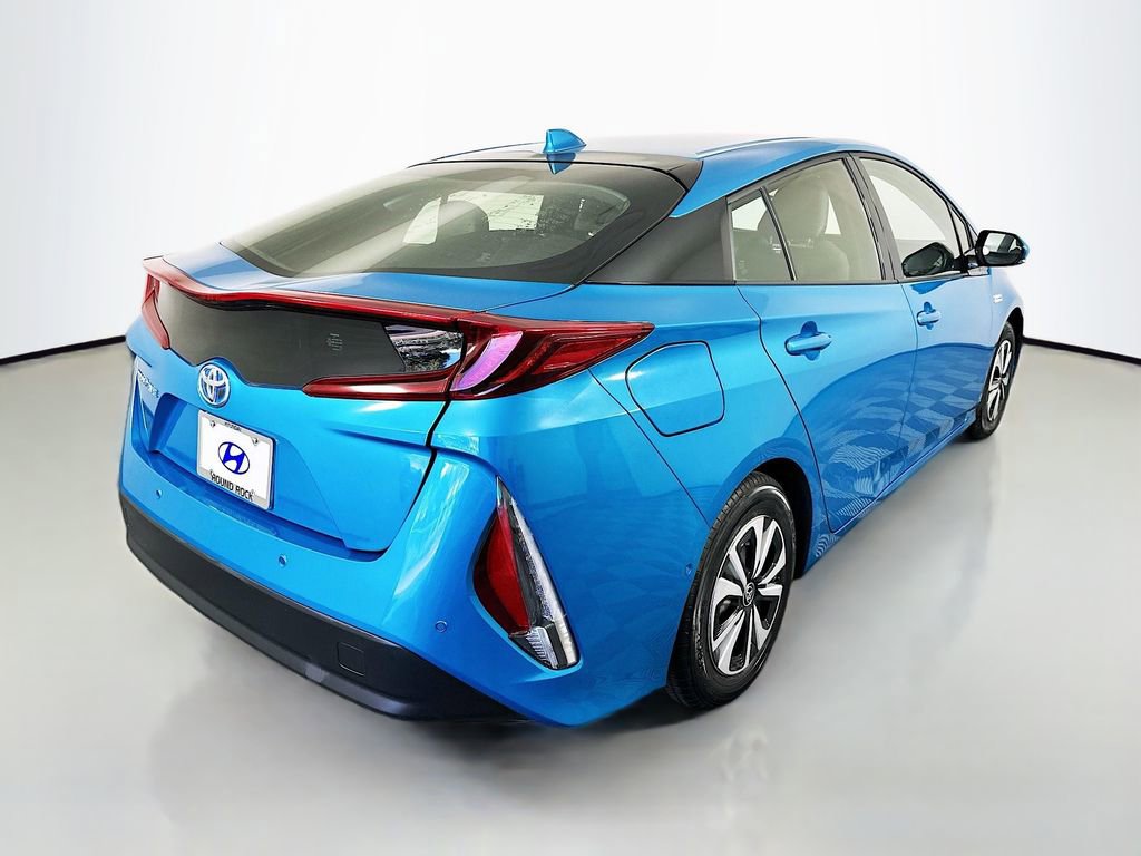 Used 2019 Toyota Prius Prime Premium image 5